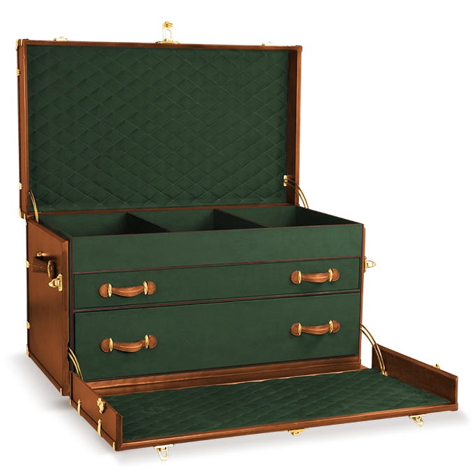 Classic steamer trunk with two drawer