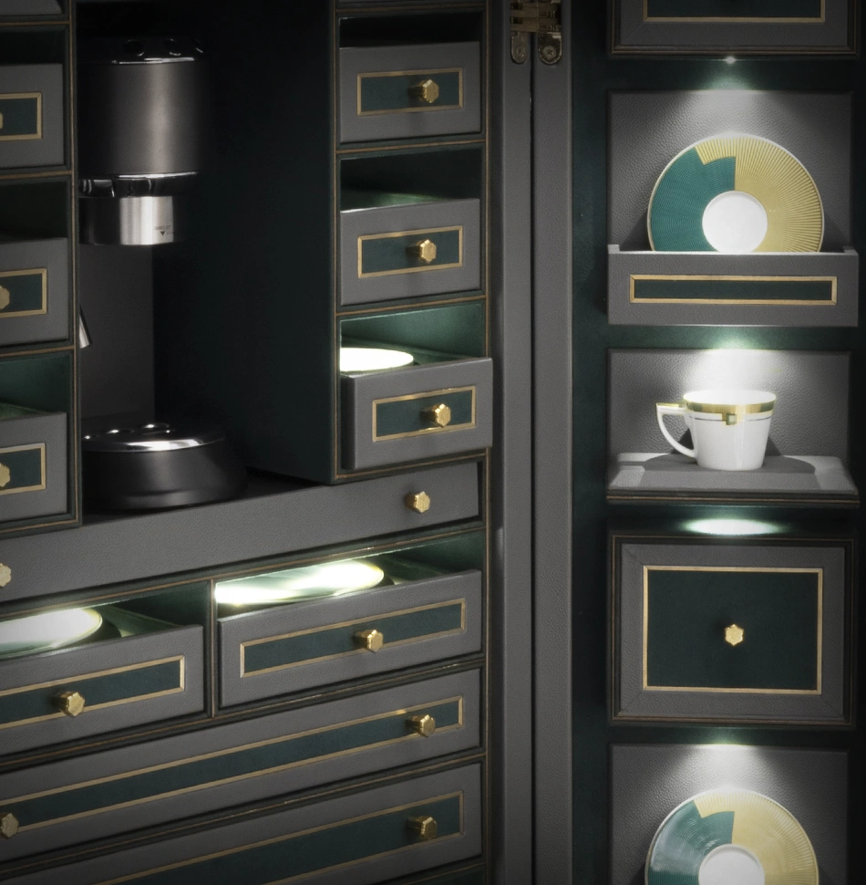 tea and coffee trunk