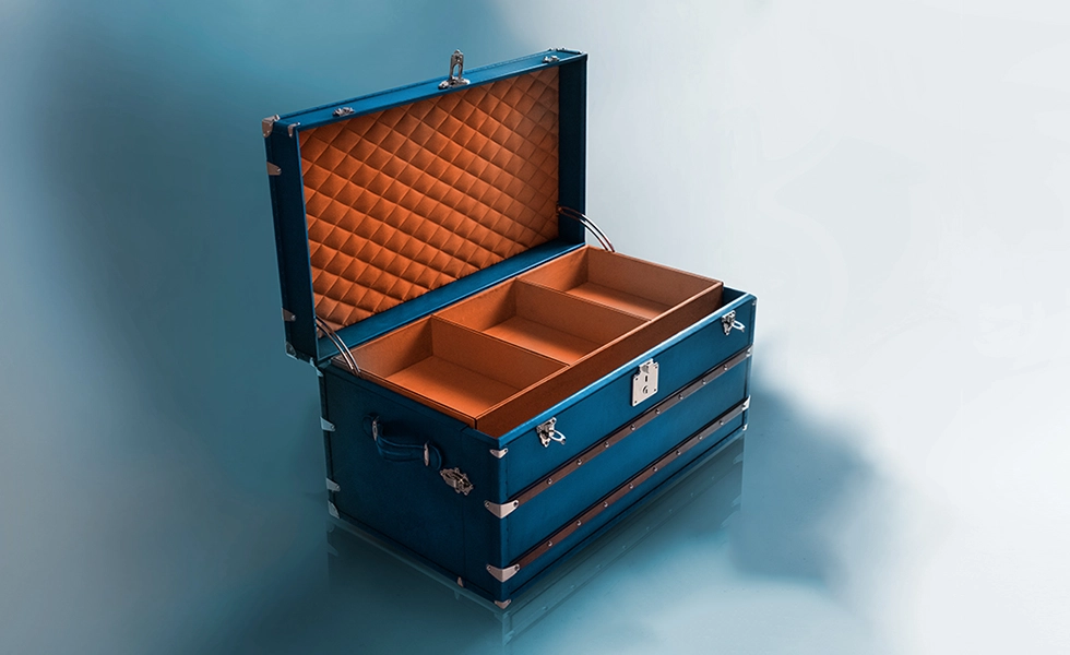 classic steamer trunks