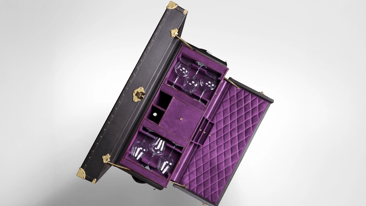 trunk-interior